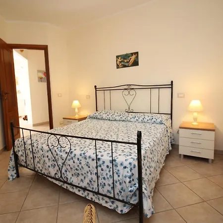 La Rossa Ai Tre Bagli Daire